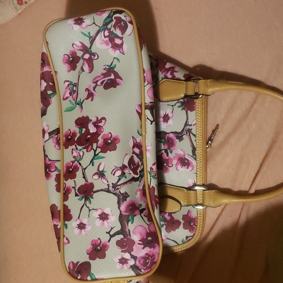 Giani Bernini tote - Picture 11 of 11